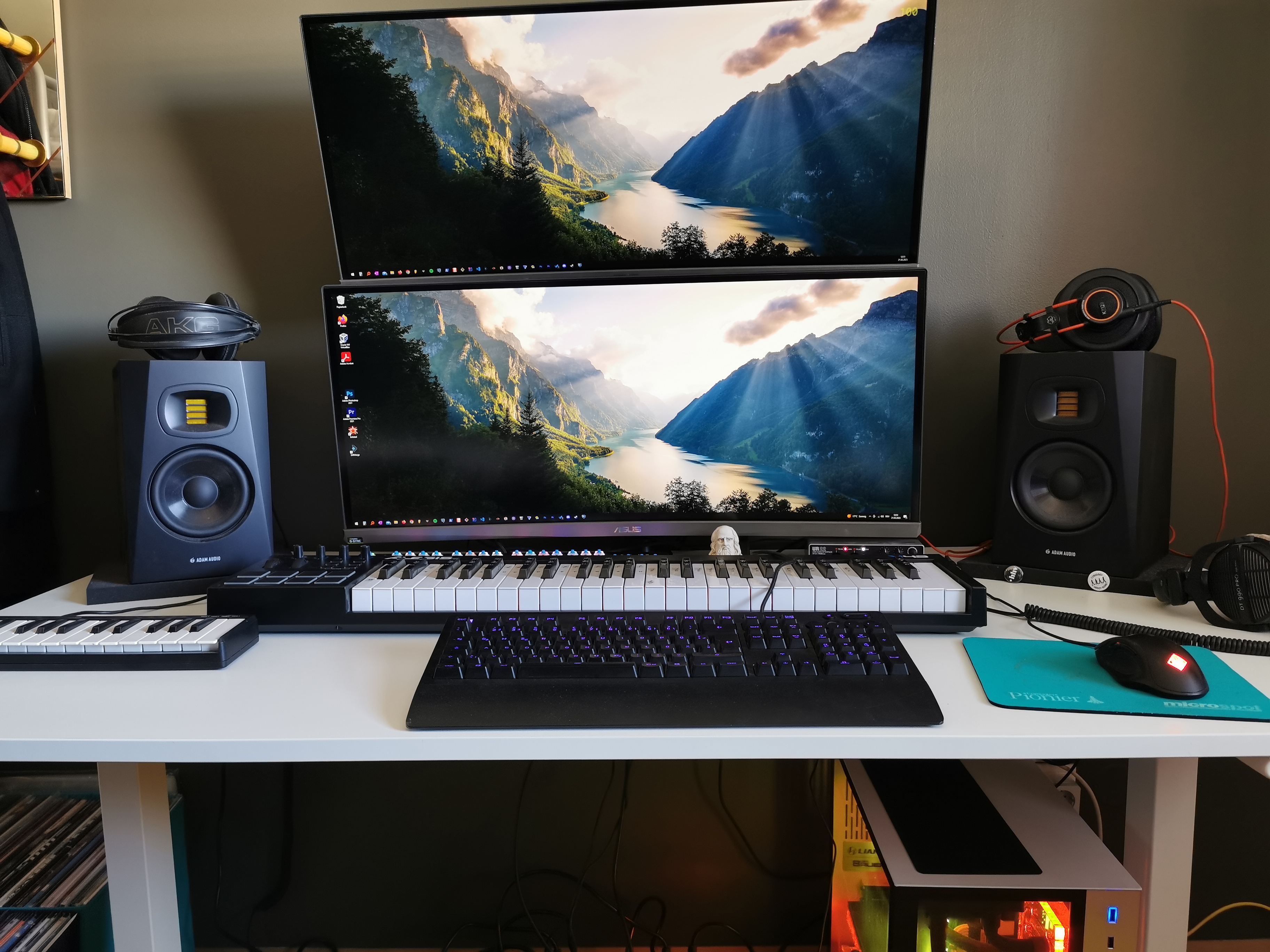 Music production workstation